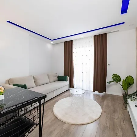 Modern And Central Near Beach In The Heart Of